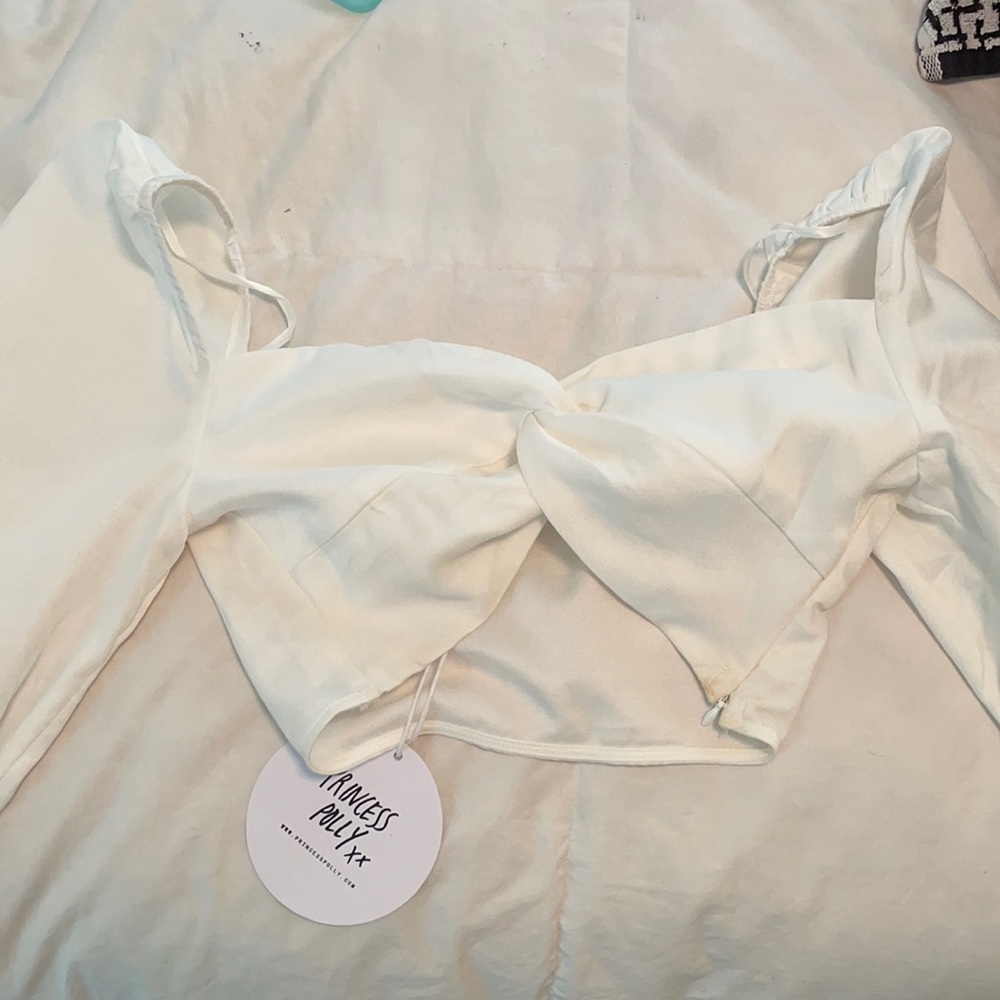 BRAND NEW - never worn Princess Polly white crop